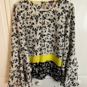 Vince Camuto Black and White Floral Bell Sleeve Blouse